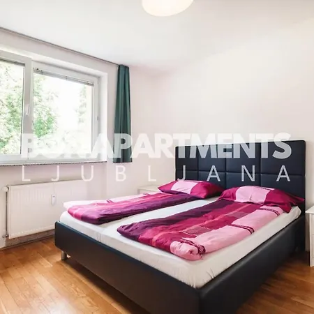 70 Square M With Balcony+parking+ac Apartamento *